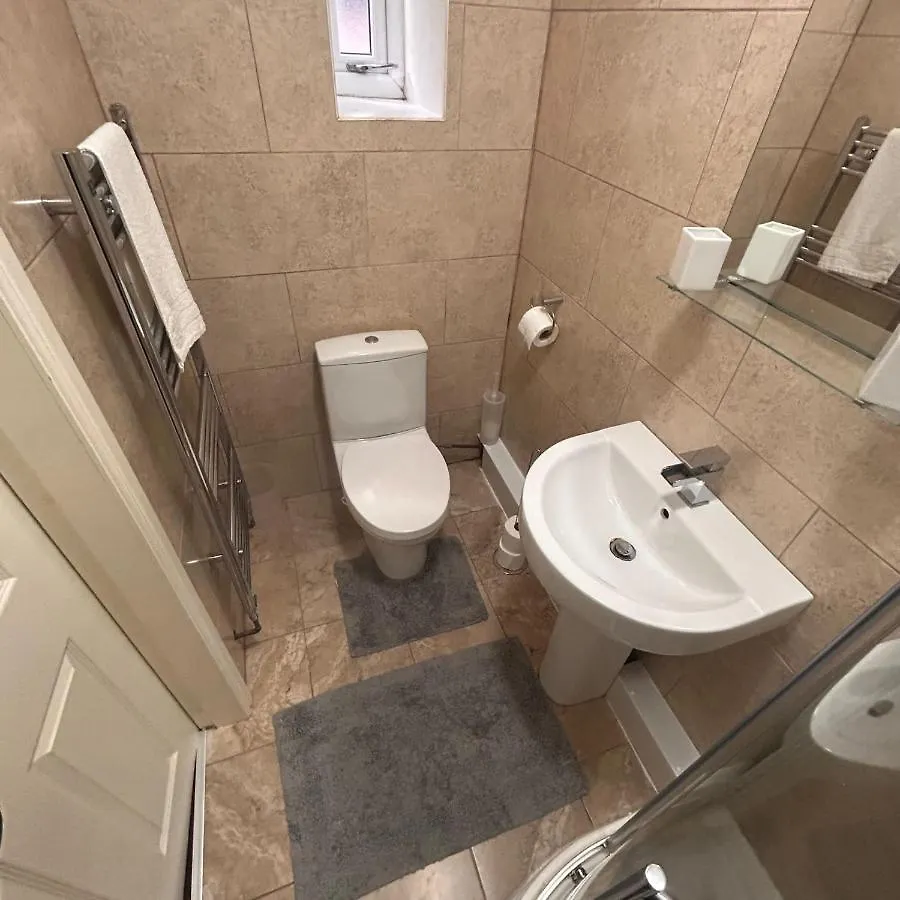 Bv Charming Studio With Free Private Parking, 10 Minutes From Town Centre Lägenhet Huddersfield 0*,