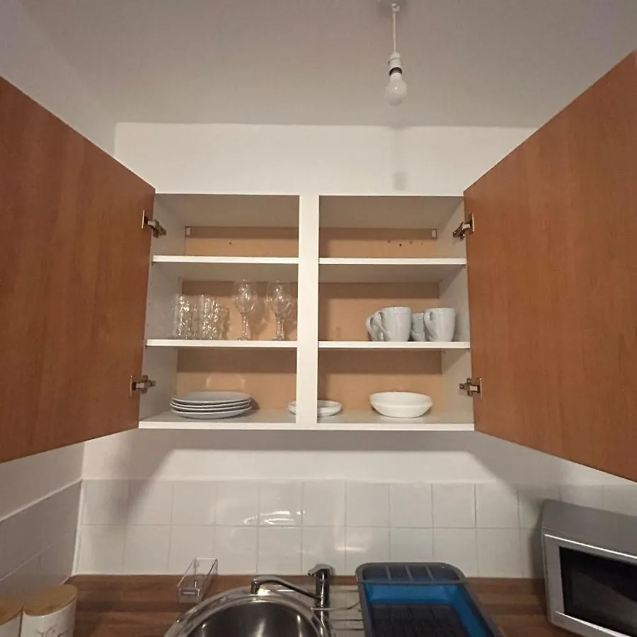 Bv Charming Studio With Free Private Parking, 10 Minutes From Town Centre Lägenhet Huddersfield 0*,  Storbritannien