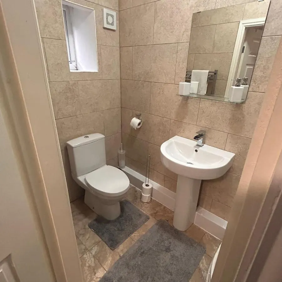 Bv Charming Studio With Free Private Parking, 10 Minutes From Town Centre Lägenhet Huddersfield