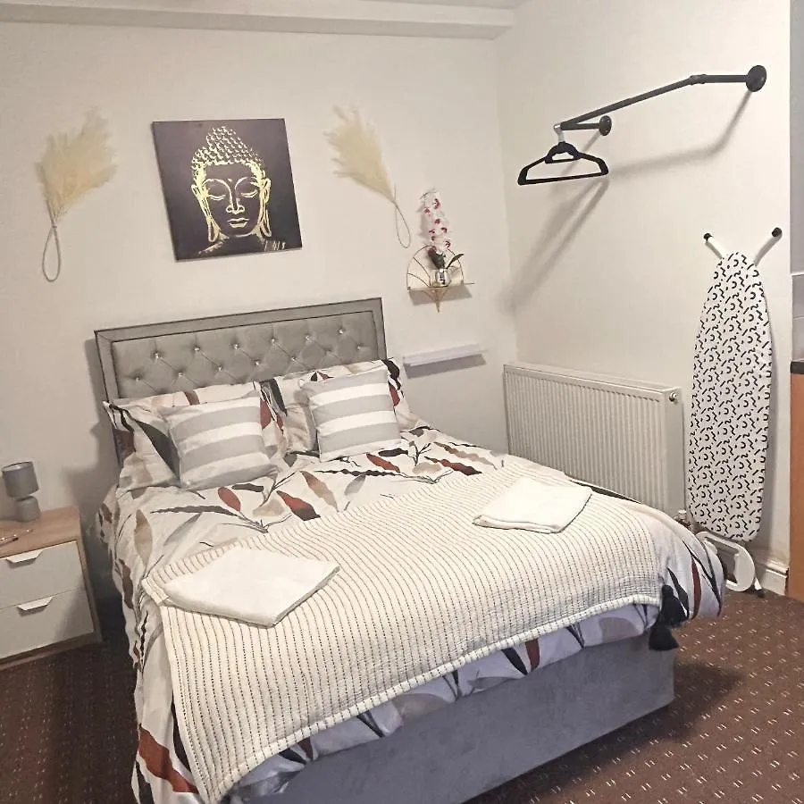 Bv Charming Studio With Free Private Parking, 10 Minutes From Town Centre Lägenhet Huddersfield Storbritannien