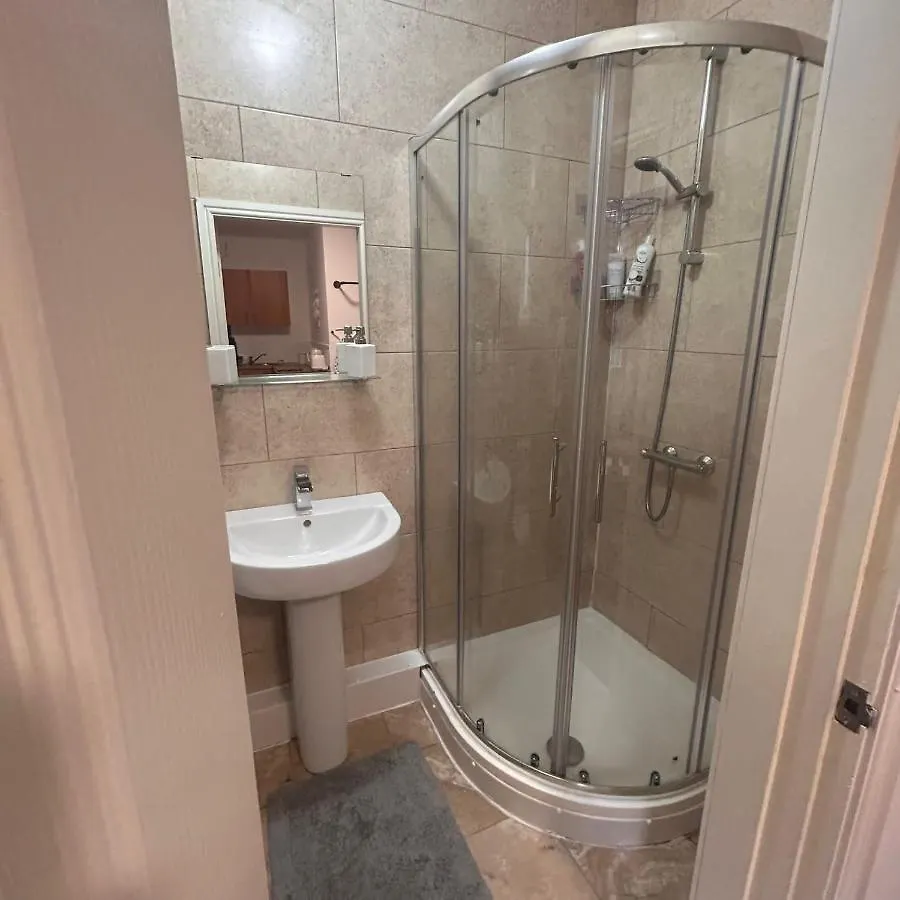 Bv Charming Studio With Free Private Parking, 10 Minutes From Town Centre Lägenhet Huddersfield Storbritannien